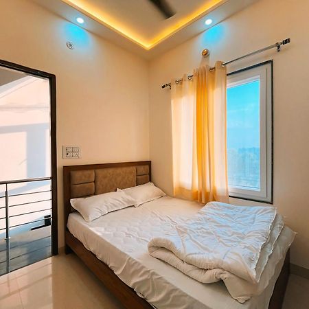 Hotel Pooja Jaipur Ngoại thất bức ảnh