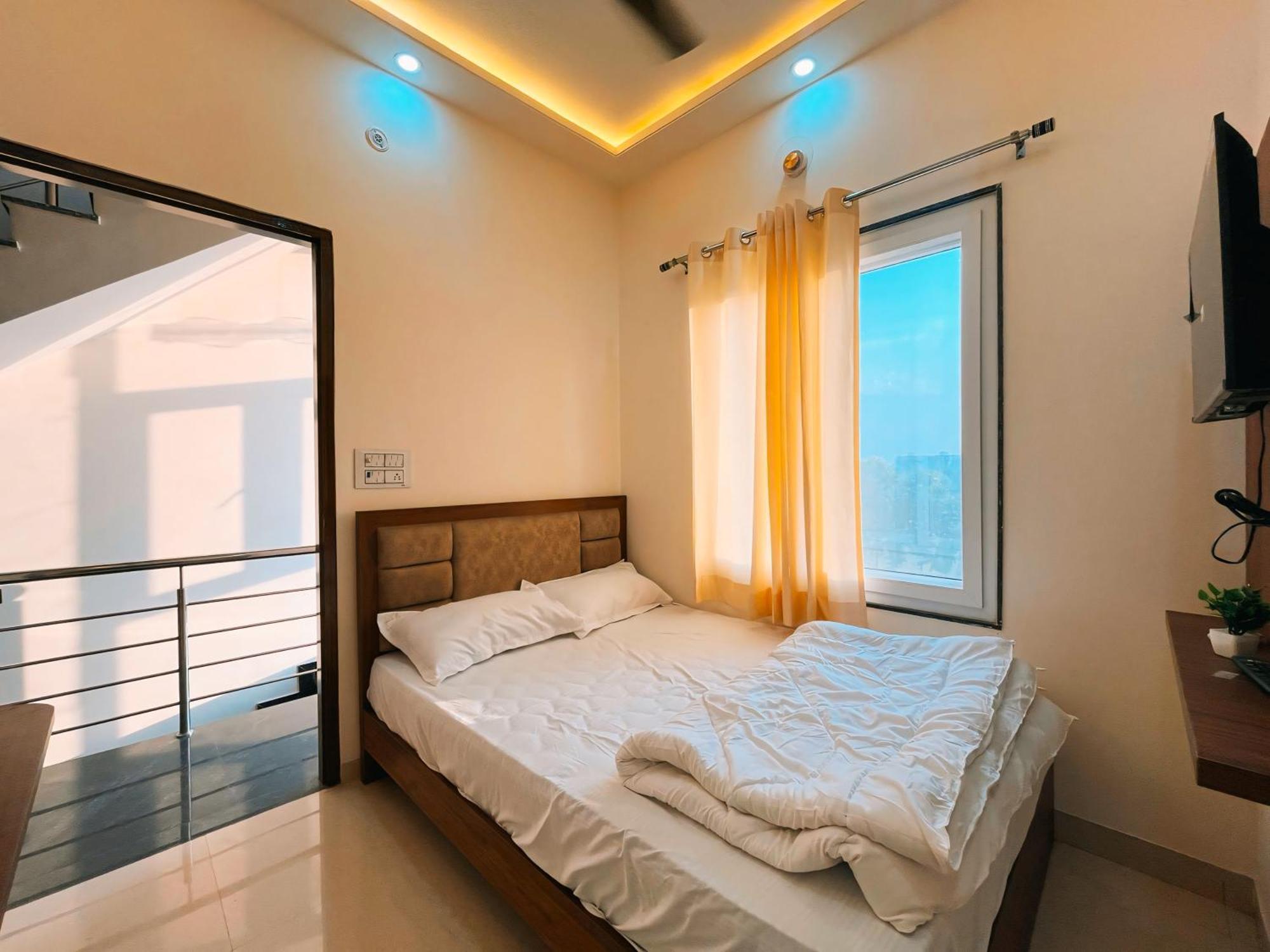 Hotel Pooja Jaipur Ngoại thất bức ảnh